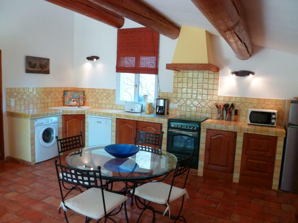 Luberon & Lavandes รูสซียง ภายนอก รูปภาพ