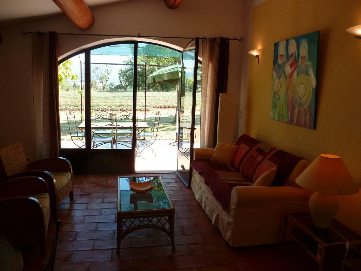 Luberon & Lavandes รูสซียง ภายนอก รูปภาพ