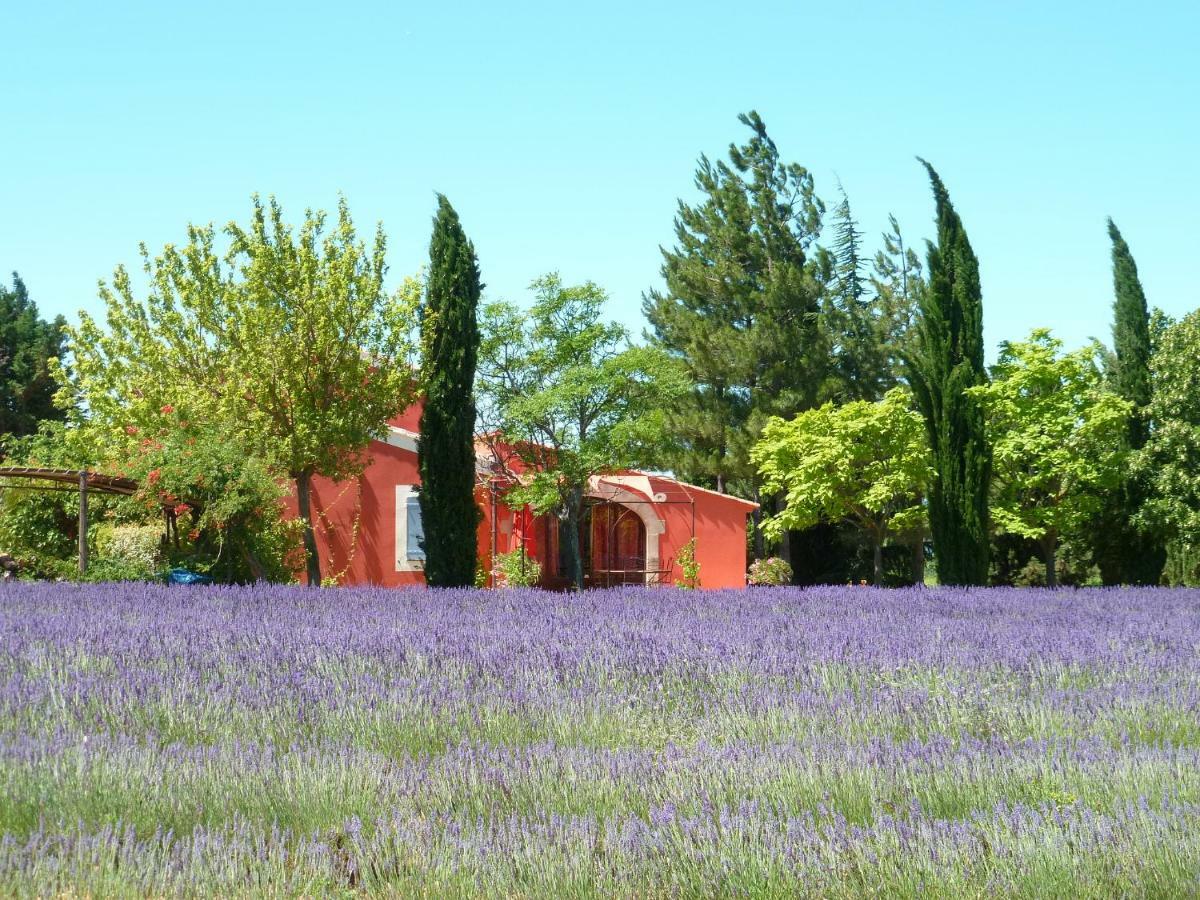 Luberon & Lavandes รูสซียง ภายนอก รูปภาพ