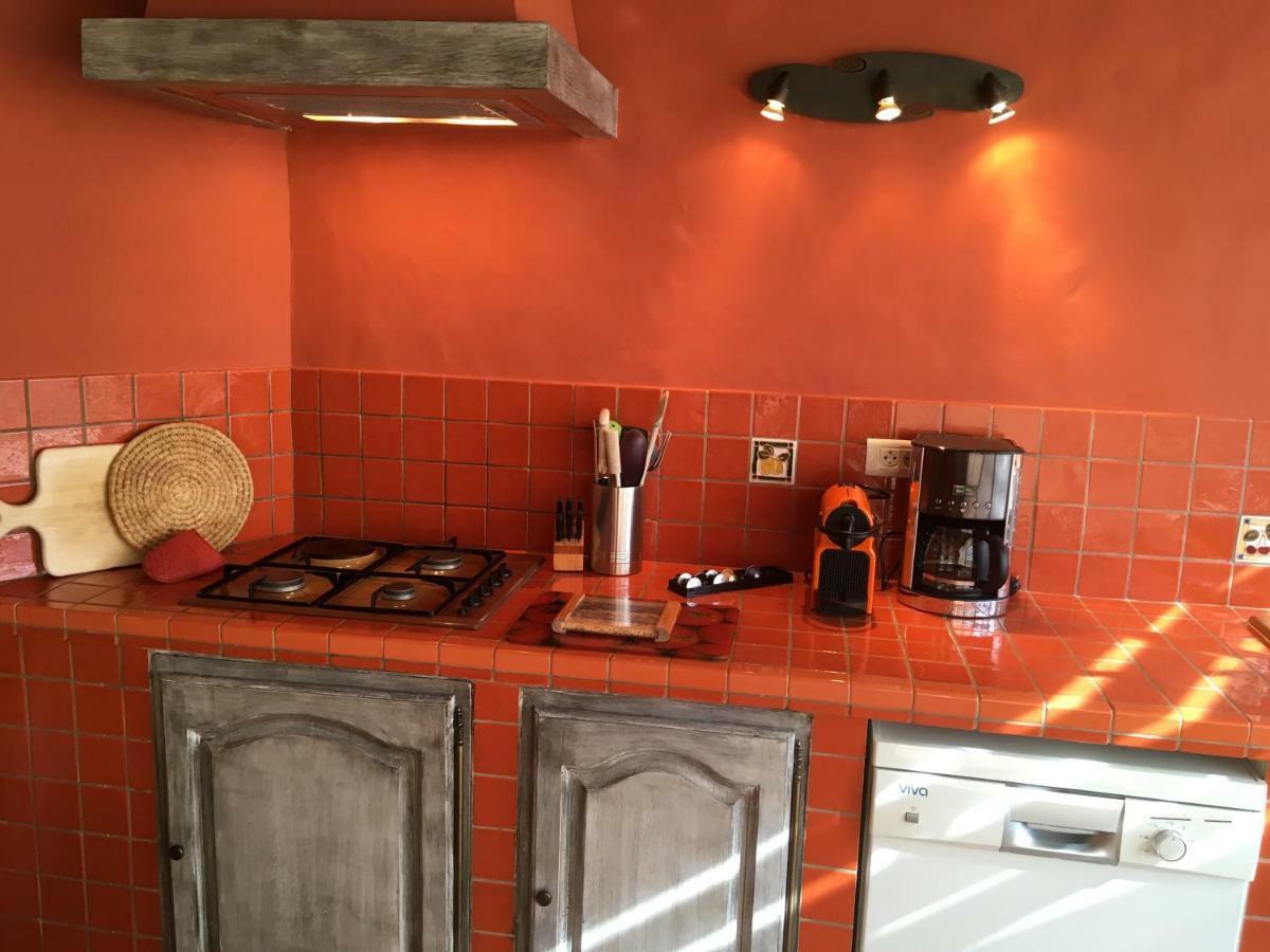 Luberon & Lavandes รูสซียง ภายนอก รูปภาพ
